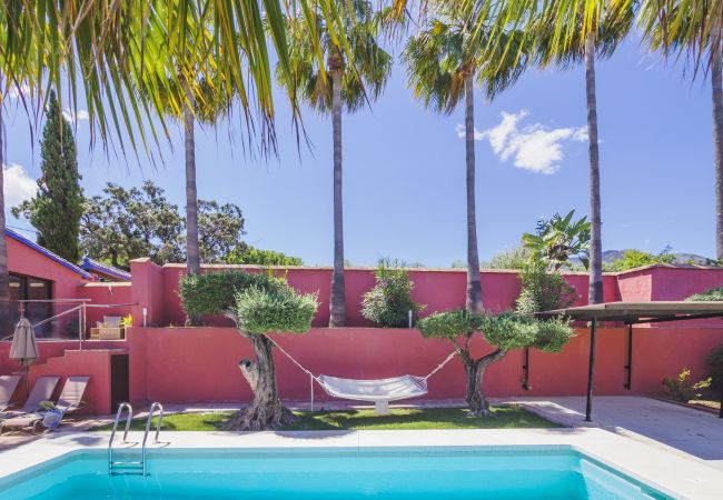 Casa rural en Alhaurin de la Torre - Cubo's Finca Las Palmeras