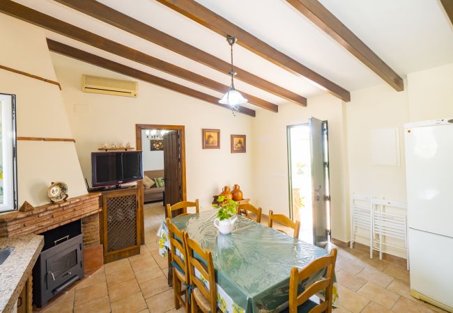 Cocina de esta casa rural en Pizarra
