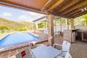 Piscina de esta casa rural en Pizarra