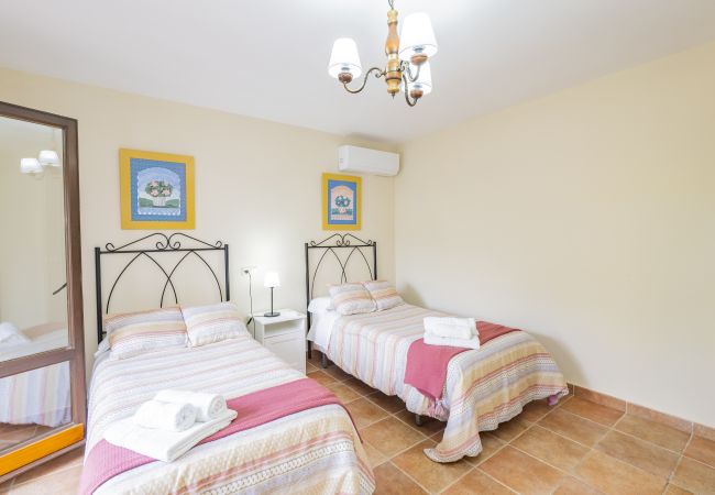 Casa rural en Alhaurín el Grande - Cubo's Finca La Deseada