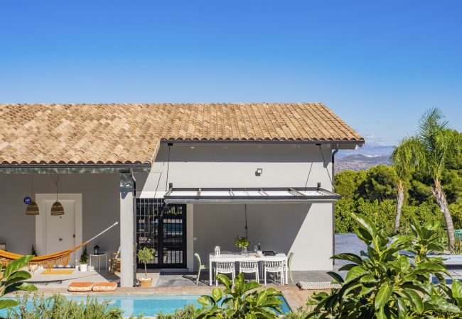 Casa rural en Alhaurín el Grande - Cubo's Villa Loft El Parador de la Sierra