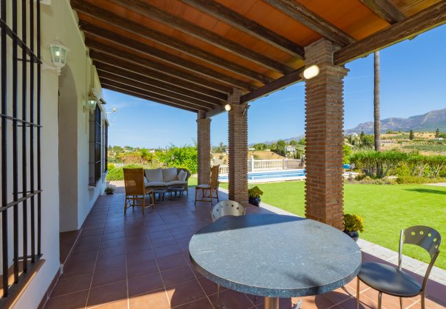 Casa rural en Alhaurín el Grande - Cubo's Finca Tallulah