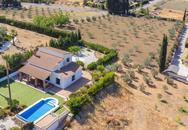 Casa rural en Alhaurín el Grande - Cubo's Finca Tallulah