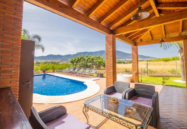 Casa rural en Alhaurín el Grande - Cubo's Villa Teresa
