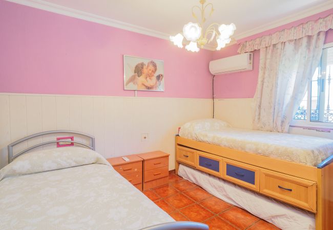 Villa en Estación de Cártama - Cubo's Villa Mariposa Cartama