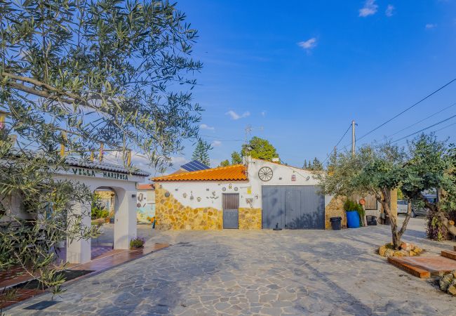 Villa en Estación de Cártama - Cubo's Villa Mariposa Cartama