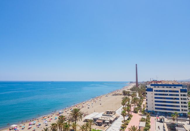 Apartamento en Málaga - Cubo's Sea View Pacifico Street & Free Parking