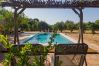 Piscina y exteriores del Cortijo La Bolina 