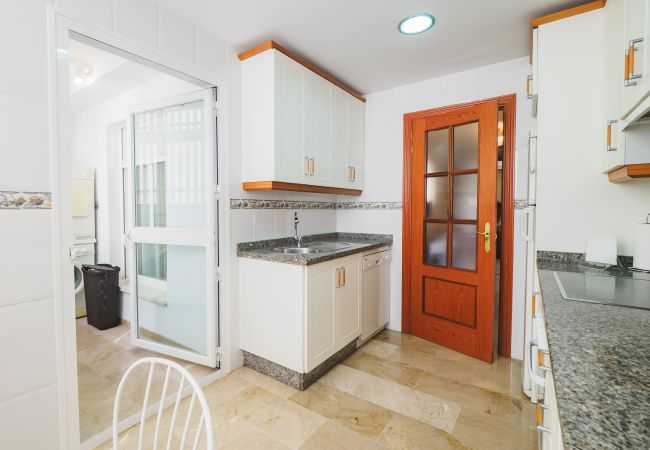 Apartamento en Torremolinos - Cubo's Urban Brigitte Torremolinos & Parking