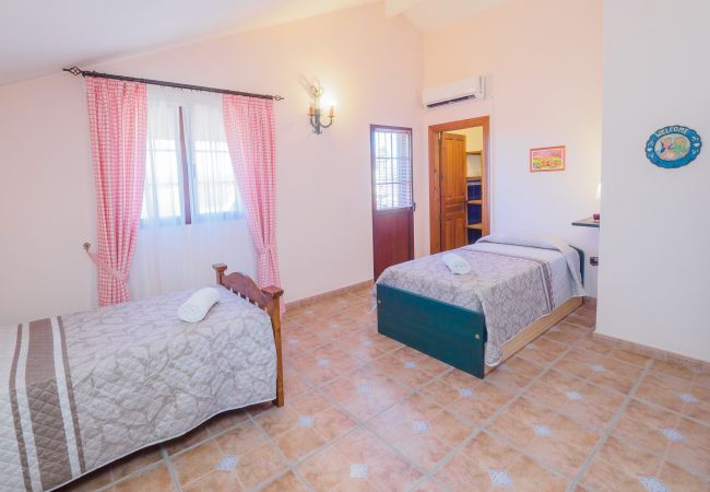 Casa rural en Alhaurín el Grande - Cubo's Villa Ainhoa