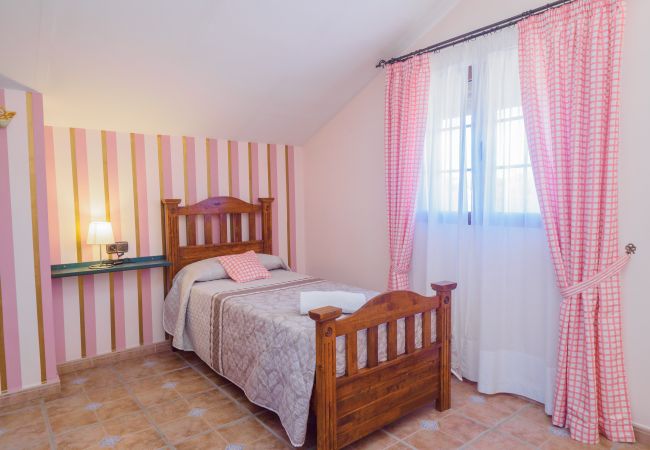 Casa rural en Alhaurín el Grande - Cubo's Villa Ainhoa