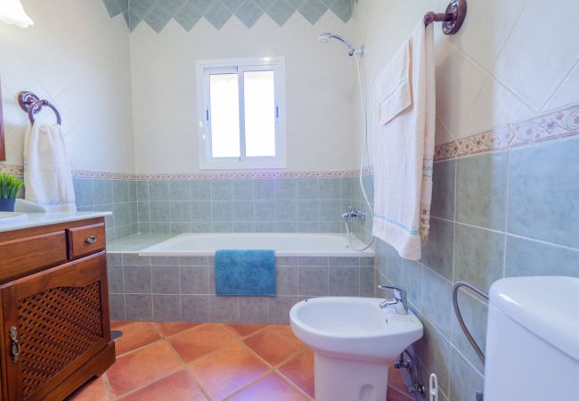 Casa rural en Alhaurín el Grande - Cubo's Finca Los Acebuches