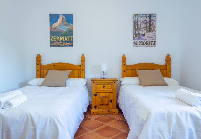 Casa rural en Alhaurín el Grande - Cubo's Finca Los Acebuches