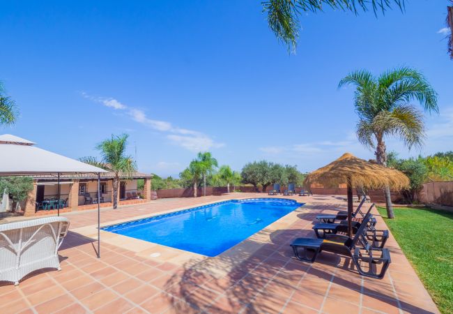 Casa rural en Alhaurín el Grande - Cubo's Finca Los Acebuches