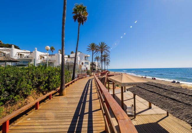 Apartamento en Mijas Costa - Cubo's Luna Beach Mijas Costa