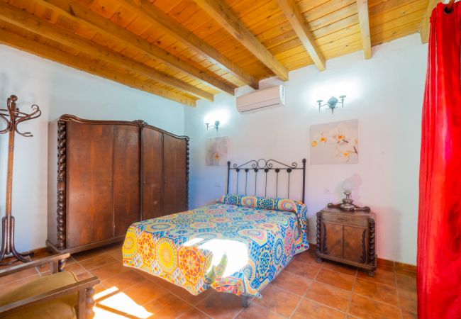 Casa rural en Pizarra - Cubo's Finca La Curva High Privacy