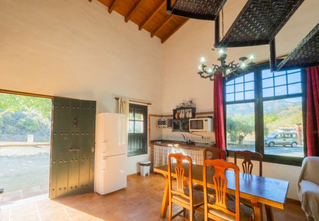 Casa rural en Pizarra - Cubo's Finca La Curva High Privacy