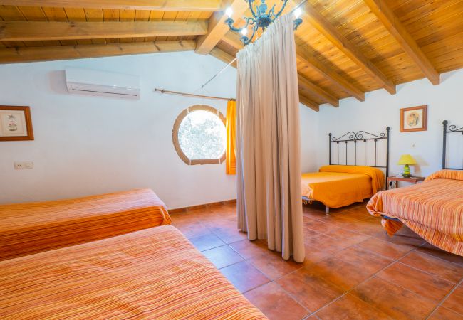 Casa rural en Pizarra - Cubo's Finca La Curva High Privacy