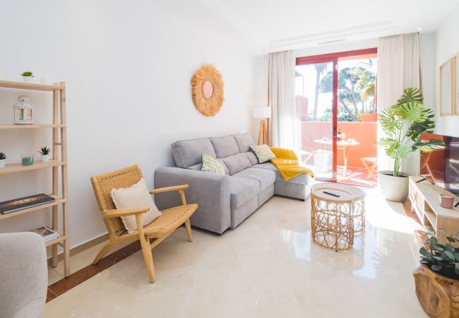 Apartamento en Marbella - Cubo's Beach & Parking Jardines de Don Carlos