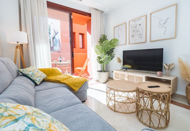 Apartamento en Marbella - Cubo's Beach & Parking Jardines de Don Carlos