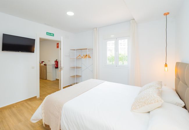 Alquiler por habitaciones en Torre de Benagalbon - Cubo's Hostal William's Sunny 1 with Breakfast