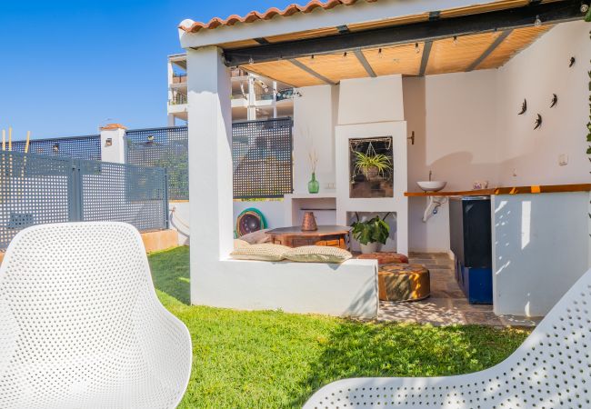 Alquiler por habitaciones en Torre de Benagalbon - Cubo's Hostal William's Sunny 1 with Breakfast