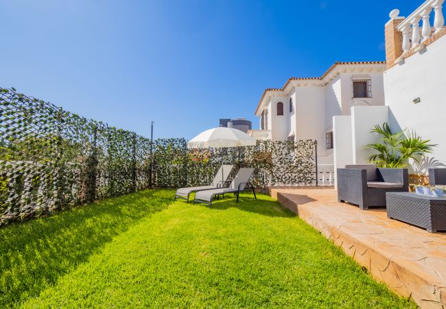 Alquiler por habitaciones en Torre de Benagalbon - Cubo's Hostal William's Sunny 1 with Breakfast