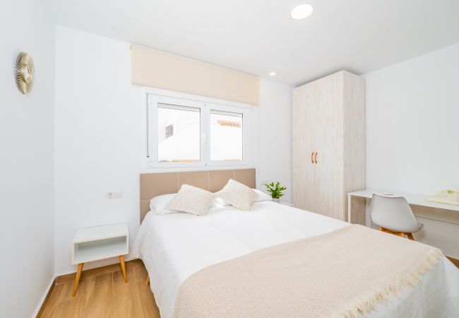 Alquiler por habitaciones en Torre de Benagalbon - Cubo's Hostal William's Sunny 2 with Breakfast