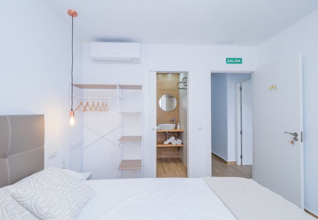Alquiler por habitaciones en Torre de Benagalbon - Cubo's Hostal William's Sunny 3 with Breakfast