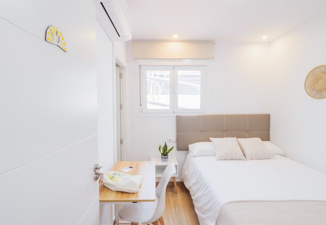 Alquiler por habitaciones en Torre de Benagalbon - Cubo's Hostal William's Sunny 5 with Breakfast