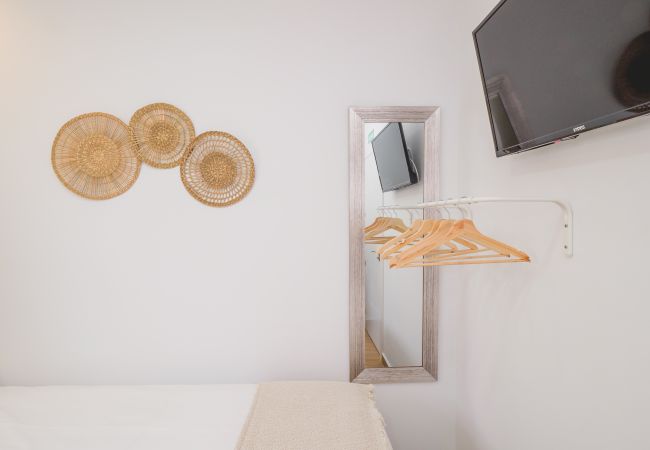 Alquiler por habitaciones en Torre de Benagalbon - Cubo's Hostal William's Sunny 5 with Breakfast