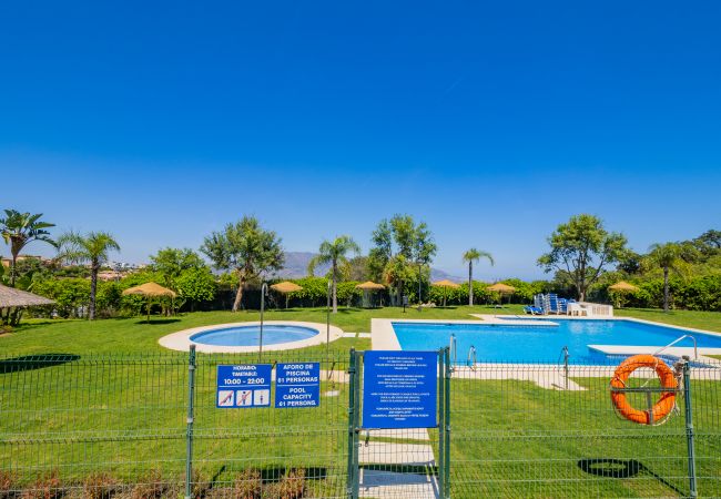 Apartamento en Ojen - Cubo's Marbella Hill View Golf