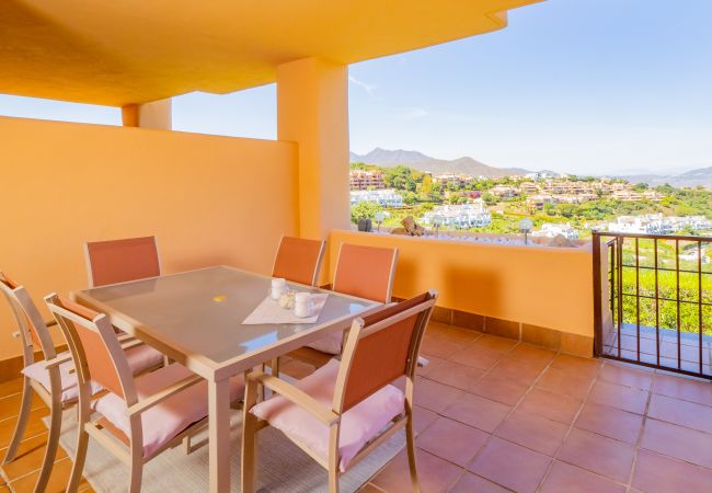 Apartamento en Ojen - Cubo's Marbella Hill View Golf