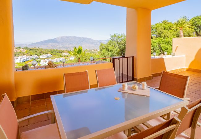 Apartamento en Ojen - Cubo's Marbella Hill View Golf