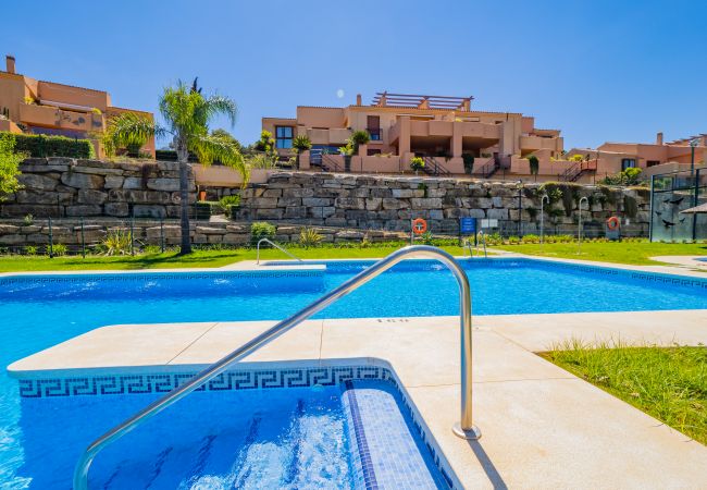 Apartamento en Ojen - Cubo's Marbella Hill View Golf