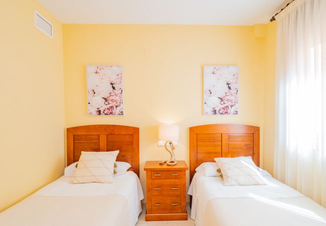 Apartamento en Ojen - Cubo's Marbella Hill View Golf