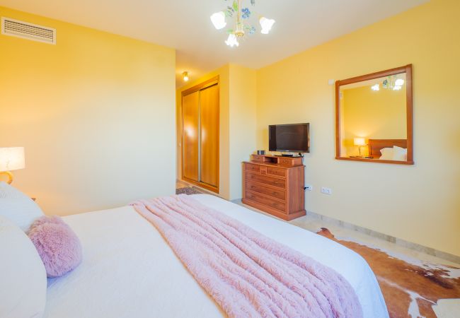 Apartamento en Ojen - Cubo's Marbella Hill View Golf