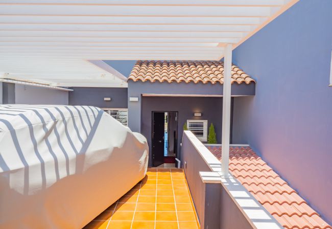 Casa en Málaga - Cubo's Gibralfaro Townhouse
