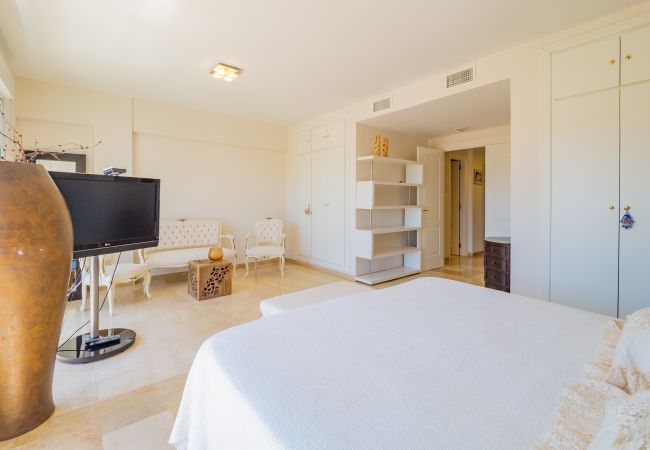 Casa en Málaga - Cubo's Gibralfaro Townhouse