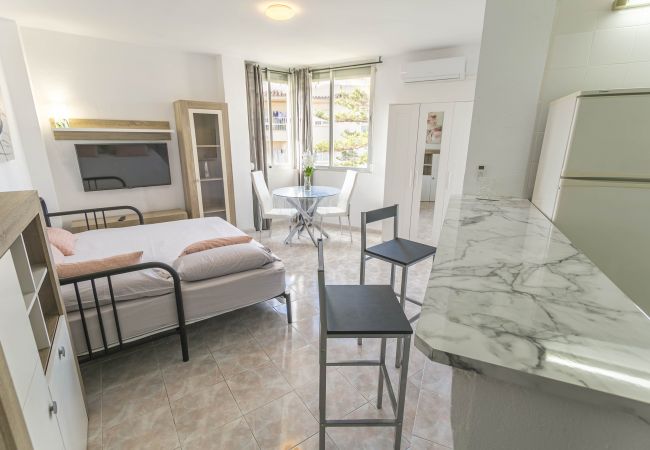 Estudio en Nerja - .Estudio Corona Nerja