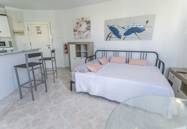 Estudio en Nerja - .Estudio Corona Nerja
