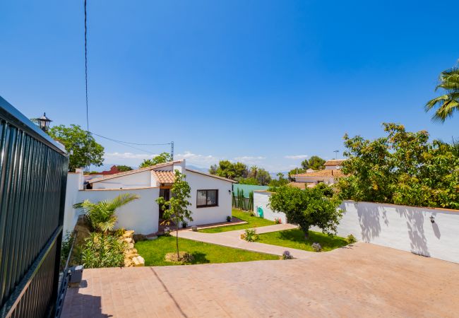 Casa rural en Alhaurin de la Torre - Cubo's Finca La Graciosa