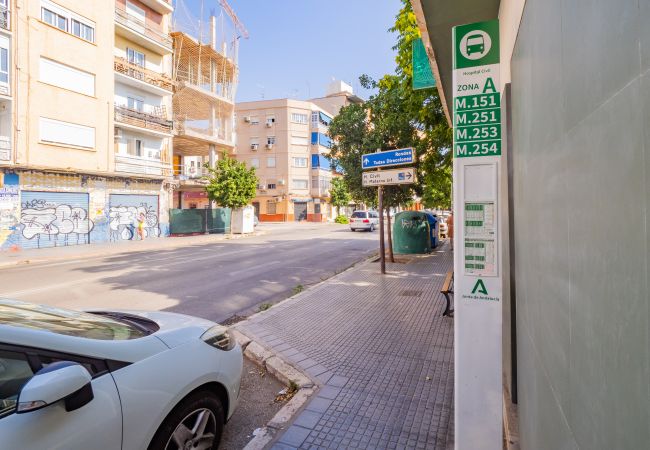 Apartamento en Málaga - Cubo's Tejares Malaga Apartment