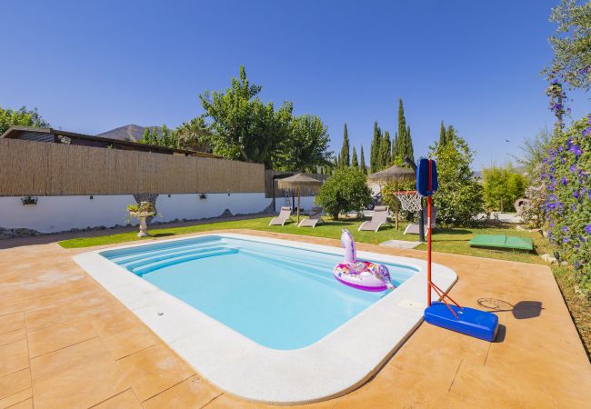 Casa rural en Alhaurín el Grande - Cubo's La Rosa del Zangano Private Pool & Relax