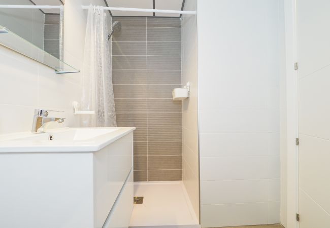 Apartamento en Vélez Málaga - Cubo's Marques Apartment with Free Parking