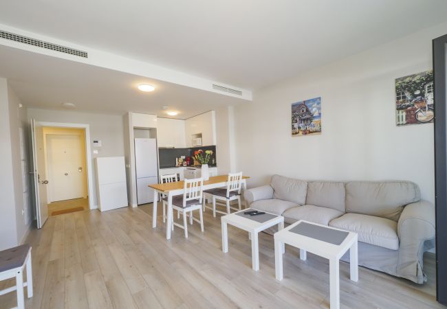 Apartamento en Vélez Málaga - Cubo's Marques Apartment with Free Parking