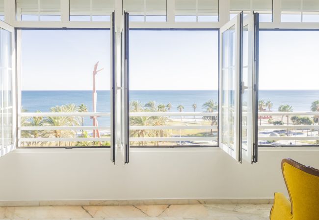 Apartamento en Málaga - Cubo's Apartamento Seaview Port & Free Parking