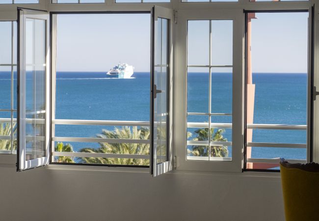 Apartamento en Málaga - Cubo's Apartamento Seaview Port & Free Parking