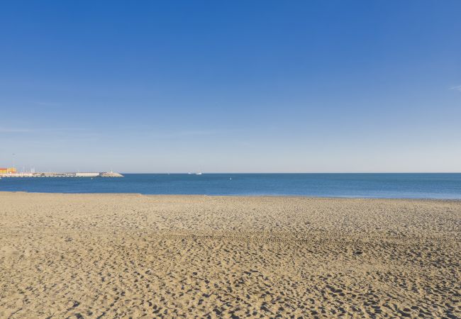 Apartamento en Málaga - Cubo's Apartamento Seaview Port & Free Parking