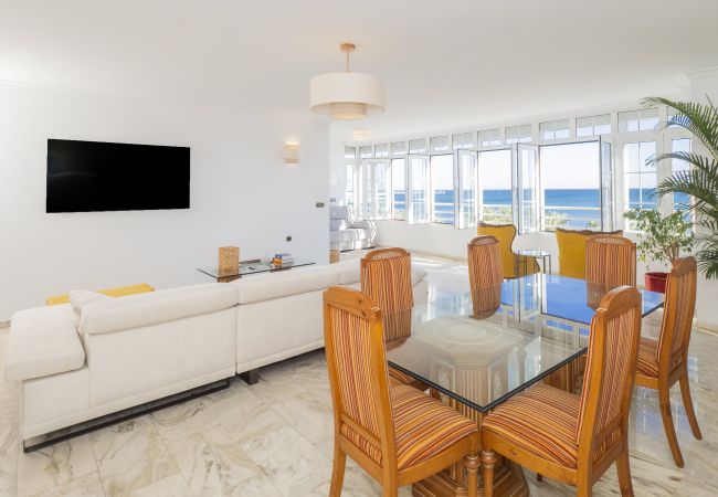 Apartamento en Málaga - Cubo's Apartamento Seaview Port & Free Parking